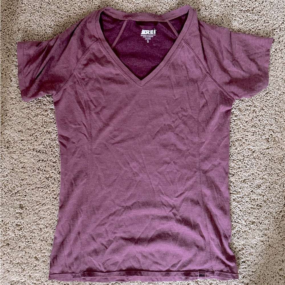 REI Women’s V-Neck Tee